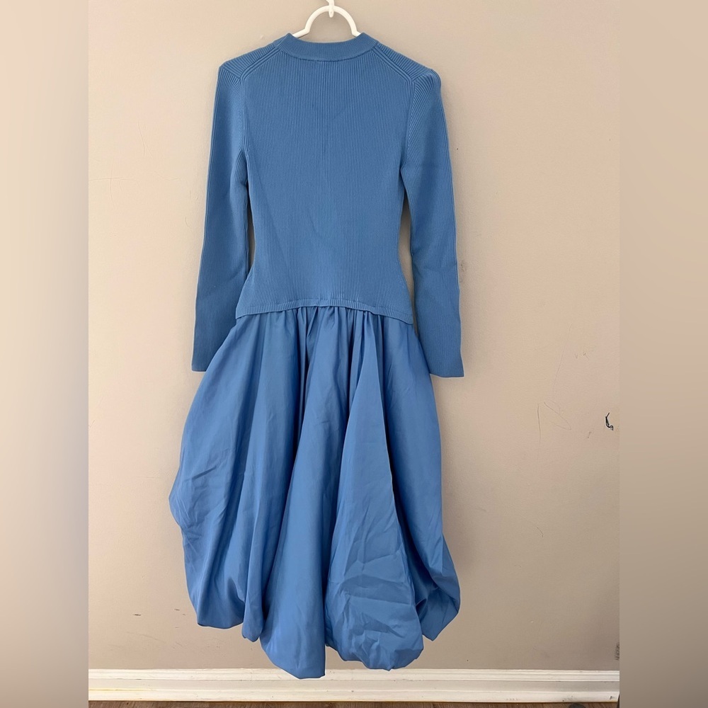 SIMKHAI Kenlie Ribbed Knit Taffeta Midi Dress Blue Size XS
EUC ISO Taylor Swift - Picture 8 of 9